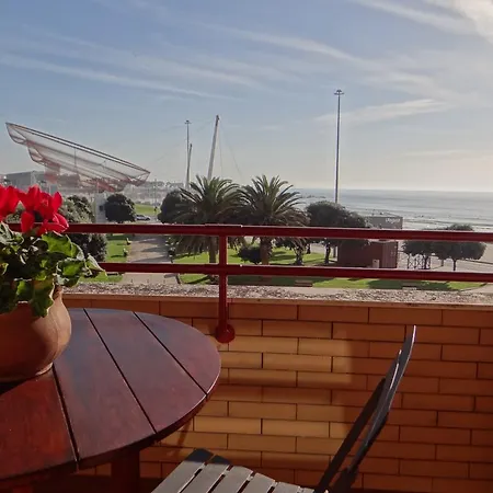 Pch Frontline Beach View & Sea Apartmán *